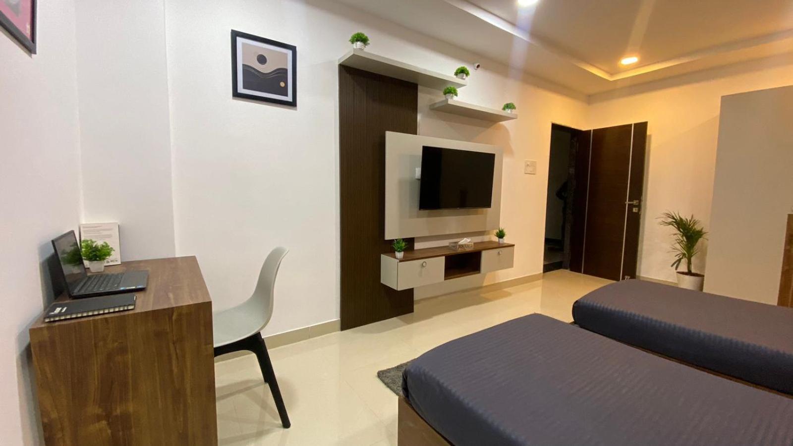 Housr 78 Madhapur Hitech City Near Yashoda Hospital حيدر أباد المظهر الخارجي الصورة